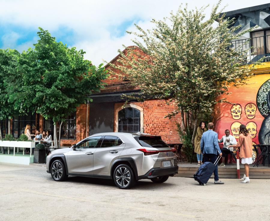  Lexus UX250h 2018 года  (JP) (фото 5 из 14)